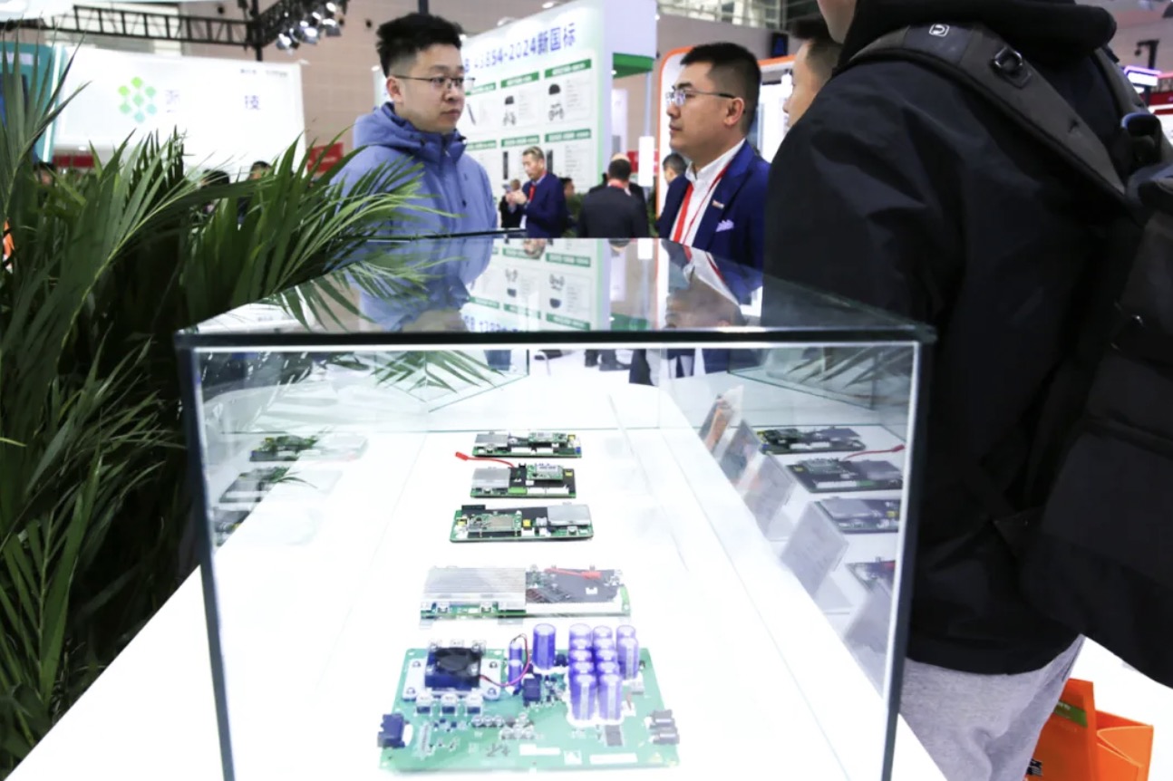 6810814eed843 6810814eed843